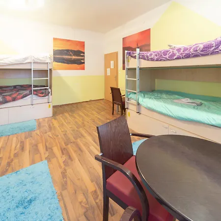 Ana * リュブリャナ